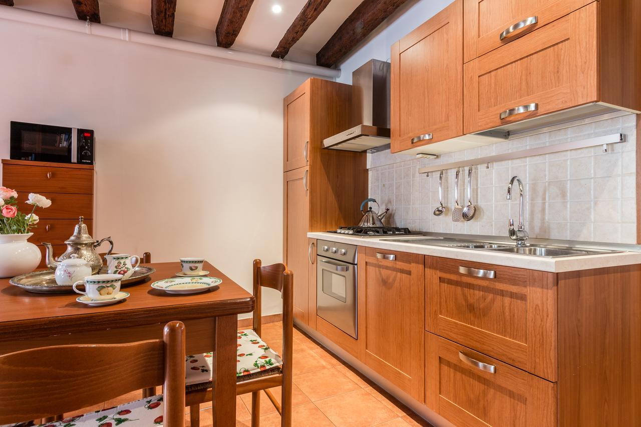 Venice Small Canal View In Boutique Apartment Buitenkant foto